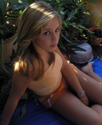 InstantFap Sporty blonde